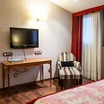 Sant Bernat Hotel Montseny