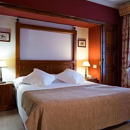 Sant Bernat Hotel Montseny